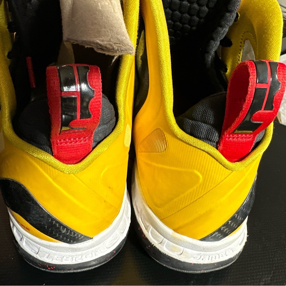 LeBron elite basketball sneakers